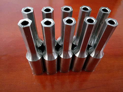 东莞厚街模具冲头