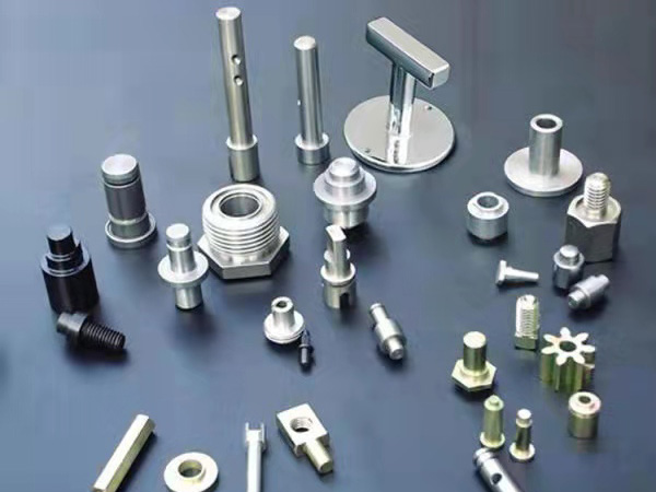 自动化零配件加工